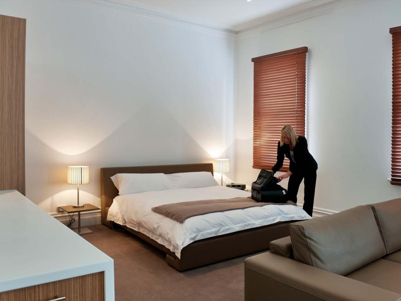 Ikon Hotel Берни Экстерьер фото