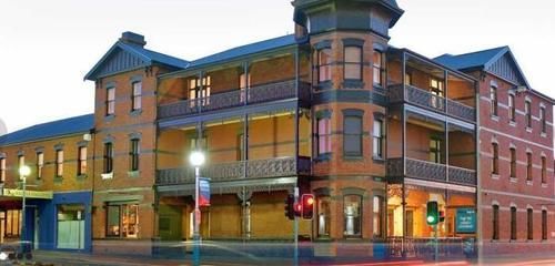 Ikon Hotel Берни Экстерьер фото